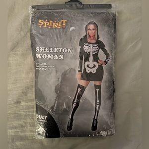 Women’s skeleton costume
